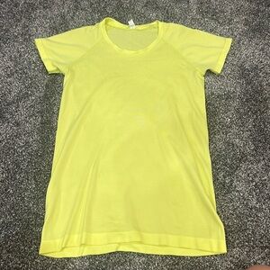 Swiftly lululemon shirt